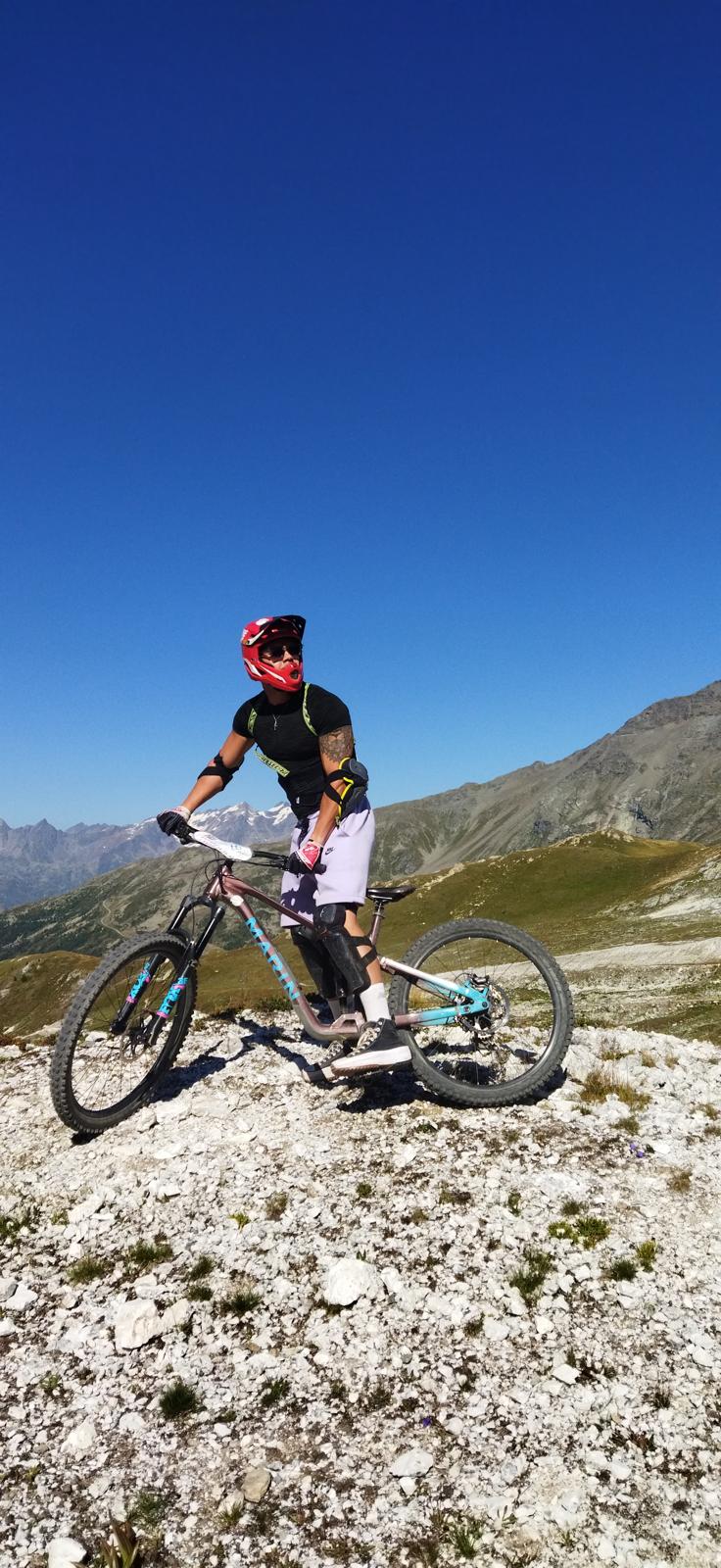 Mountainbiking in den Alpen — Hybrid-Athlet